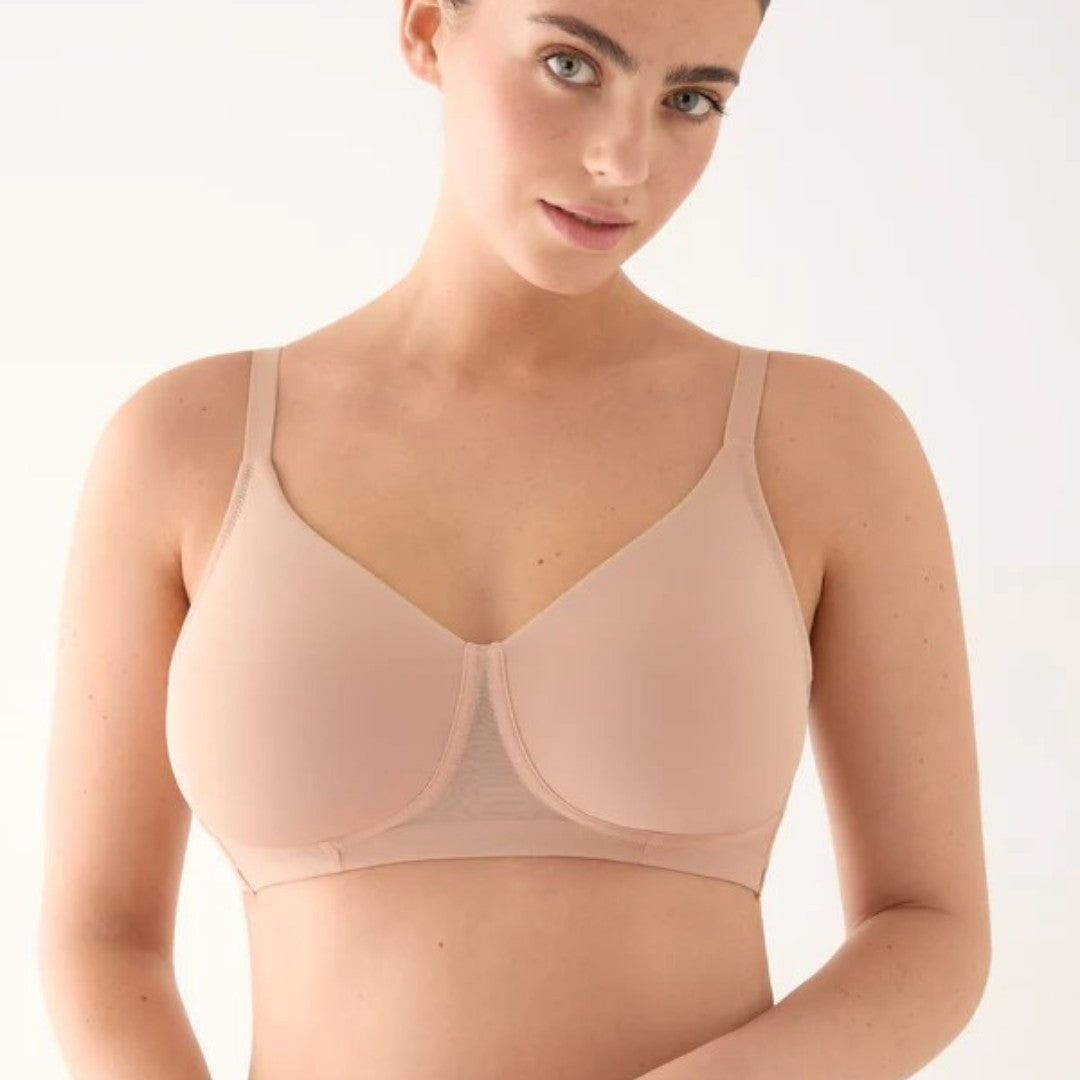 Sujetador Aura™  de Ysabel Mora sin aros reductor color nude con copa suave