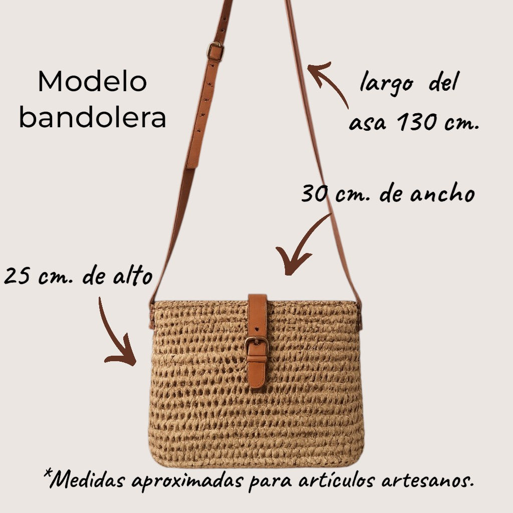 Bolso artesanal bandolera de Commerly con medidas visibles, hecho a mano con materiales naturales y diseño elegante.